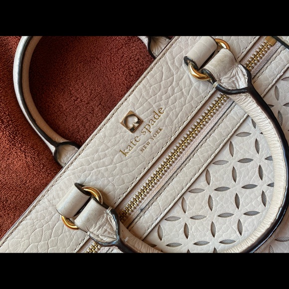 Kate Spade White/Cream Crossbody Purse - Picture 9 of 12